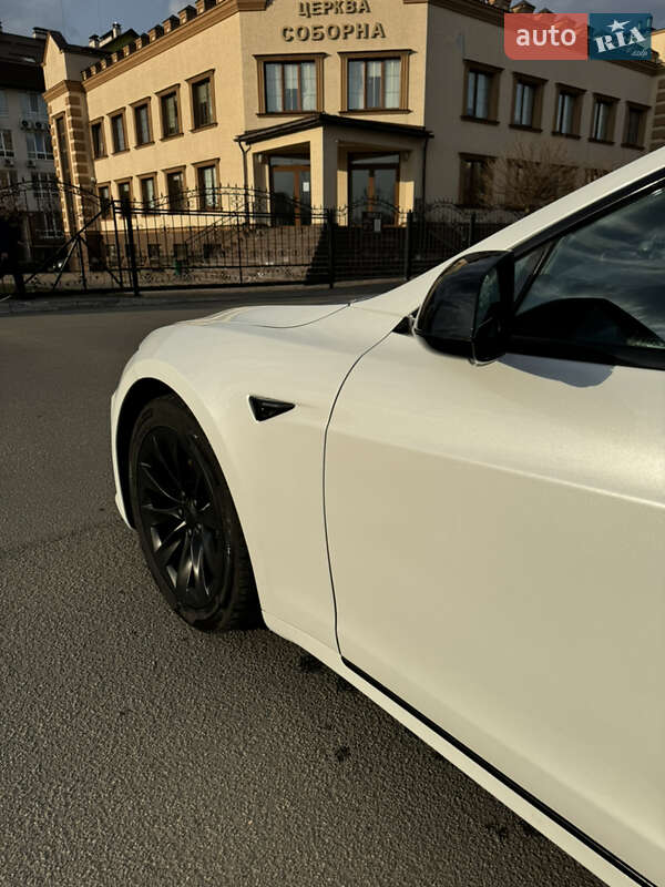 Ліфтбек Tesla Model S 2019 в Києві