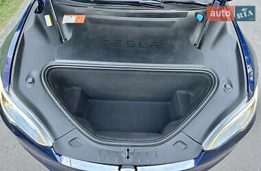 Лифтбек Tesla Model S 2016 в 