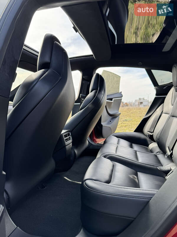 Лифтбек Tesla Model S 2018 в Одессе