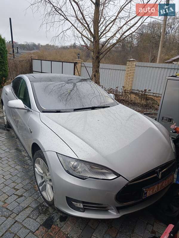 Ліфтбек Tesla Model S 2014 в Житомирі фото 2 Ліфтбек Tesla Model S 2014 в Житомирі