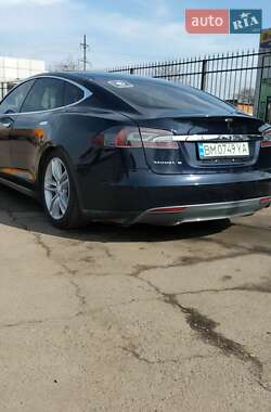 Лифтбек Tesla Model S 2014 в 