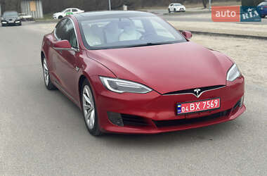 Лифтбек Tesla Model S 2017 в Днепре