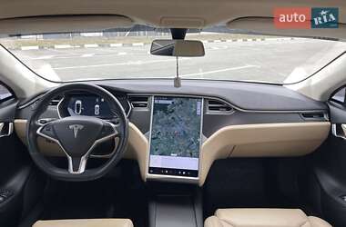 Лифтбек Tesla Model S 2017 в 