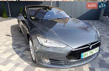 Лифтбек Tesla Model S 2013 в 