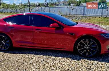Лифтбек Tesla Model S 2017 в 