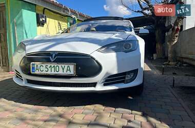 Ліфтбек Tesla Model S 2015 в 