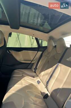 Ліфтбек Tesla Model S 2015 в 