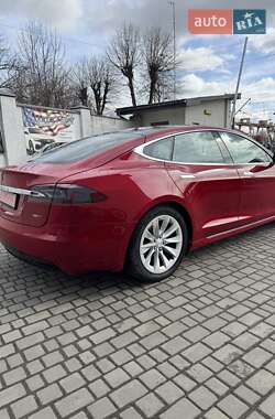 Лифтбек Tesla Model S 2017 в 