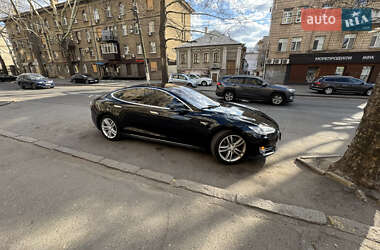 Ліфтбек Tesla Model S 2014 в 