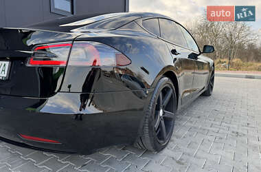 Лифтбек Tesla Model S 2019 в 