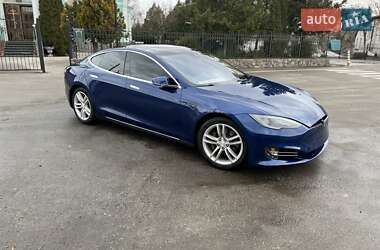 Ліфтбек Tesla Model S 2015 в Харкові