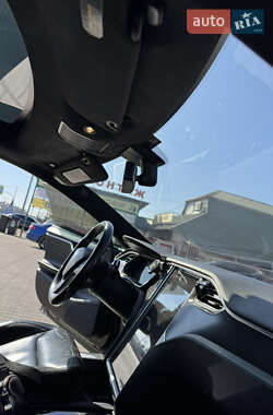 Лифтбек Tesla Model S 2014 в 
