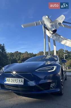 Ліфтбек Tesla Model S 2016 в 