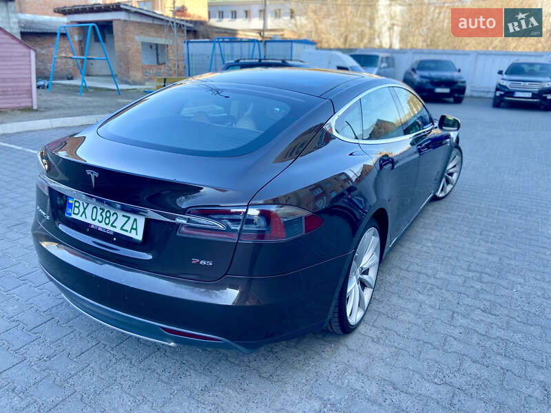 Лифтбек Tesla Model S 2012 в Хмельницком фото 12 Лифтбек Tesla Model S 2012 в Хмельницком