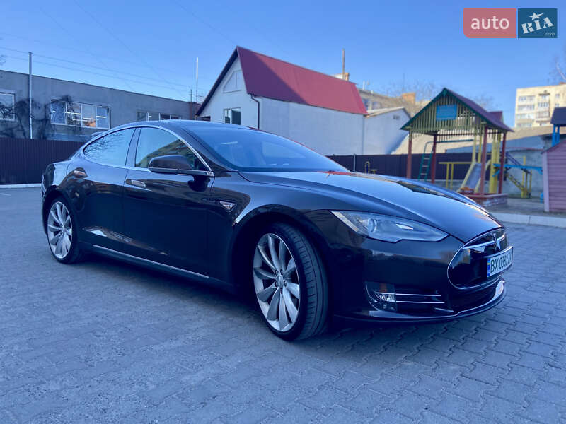 Лифтбек Tesla Model S 2012 в Хмельницком фото 16 Лифтбек Tesla Model S 2012 в Хмельницком