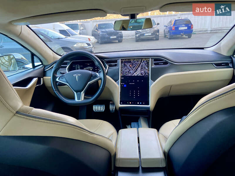 Лифтбек Tesla Model S 2012 в Хмельницком фото 27 Лифтбек Tesla Model S 2012 в Хмельницком