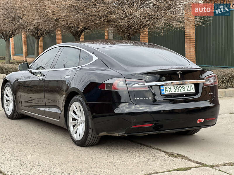 Лифтбек Tesla Model S 2017 в Харькове
