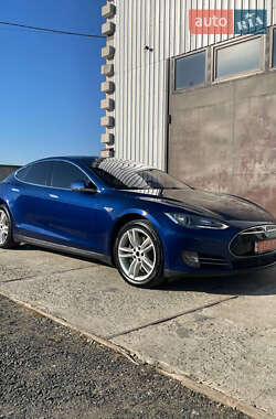 tesla model-s 2015 в Рівне від професійного продавця Sasha