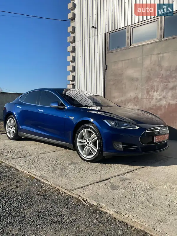 Tesla Model S