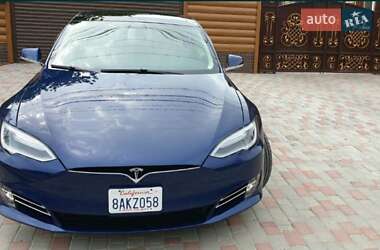 Лифтбек Tesla Model S 2017 в 
