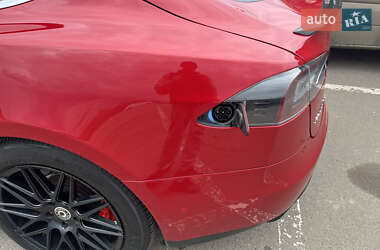 Ліфтбек Tesla Model S 2015 в Кривому Розі