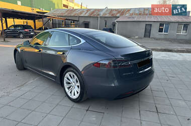 Лифтбек Tesla Model S 2018 в 