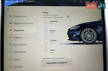 Лифтбек Tesla Model S 2014 в 