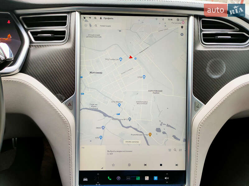 Лифтбек Tesla Model S 2014 в Звягеле