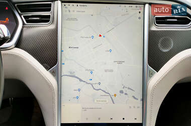 Лифтбек Tesla Model S 2014 в 