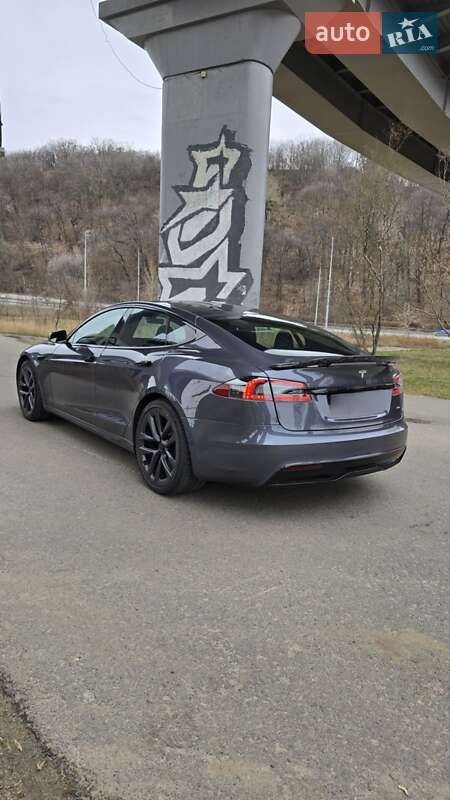 Лифтбек Tesla Model S 2021 в Киеве