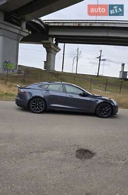 Лифтбек Tesla Model S 2021 в Киеве