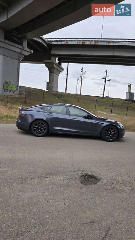 Лифтбек Tesla Model S 2021 в Киеве