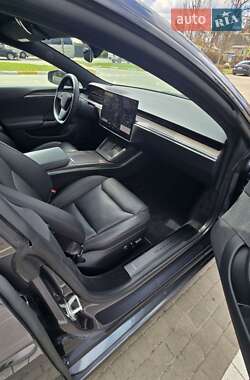 Лифтбек Tesla Model S 2021 в Киеве