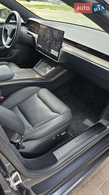 Лифтбек Tesla Model S 2021 в Киеве