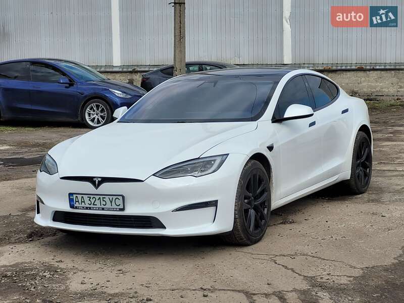 Лифтбек Tesla Model S 2022 в Киеве фото 4 Лифтбек Tesla Model S 2022 в Киеве
