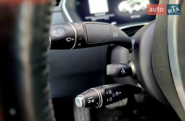 Лифтбек Tesla Model S 2015 в 