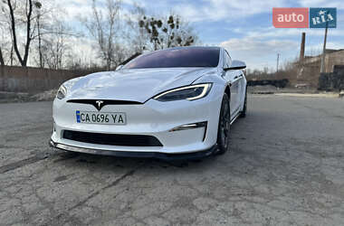 Лифтбек Tesla Model S 2021 в 