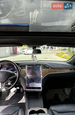 Ліфтбек Tesla Model S 2017 в 