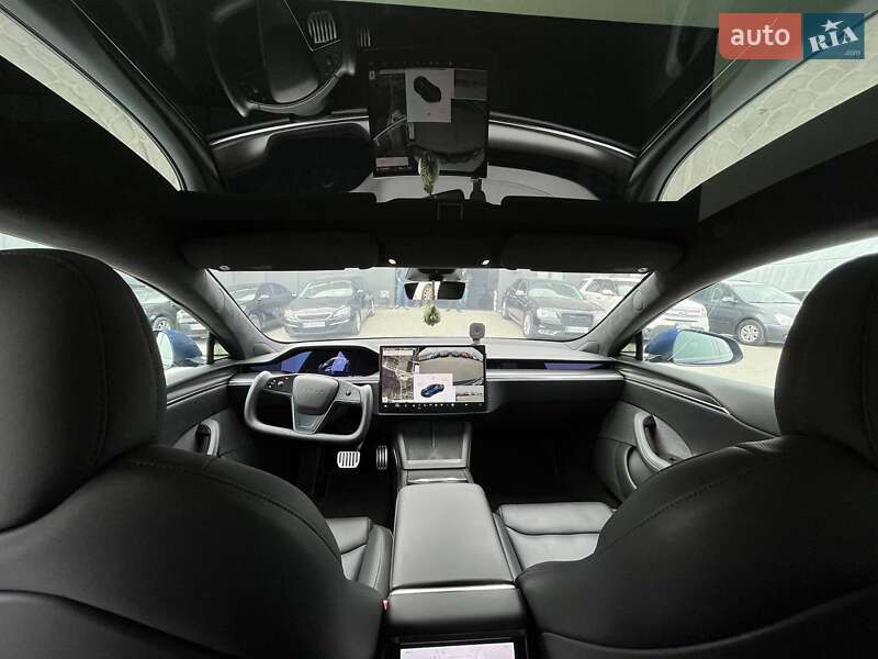 Лифтбек Tesla Model S 2021 в Львове