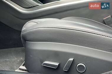 Лифтбек Tesla Model S 2021 в 