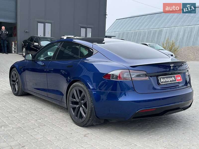 Лифтбек Tesla Model S 2021 в Львове