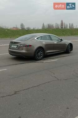 Ліфтбек Tesla Model S 2016 в Одесі фото 4 Ліфтбек Tesla Model S 2016 в Одесі