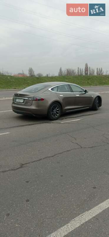 Ліфтбек Tesla Model S 2016 в Одесі фото 4 Ліфтбек Tesla Model S 2016 в Одесі