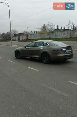 Ліфтбек Tesla Model S 2016 в Одесі фото 10 Ліфтбек Tesla Model S 2016 в Одесі