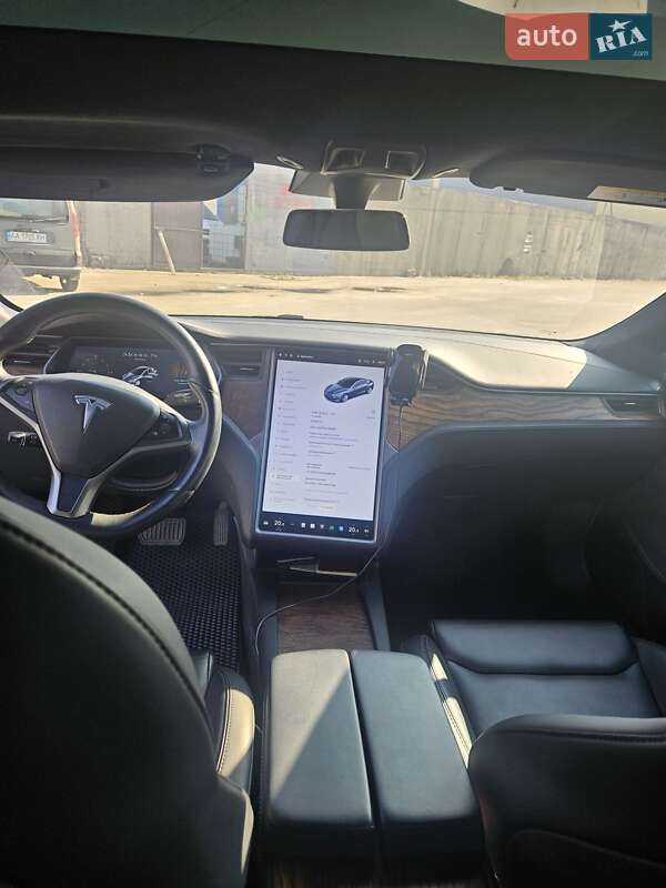Ліфтбек Tesla Model S 2020 в Києві
