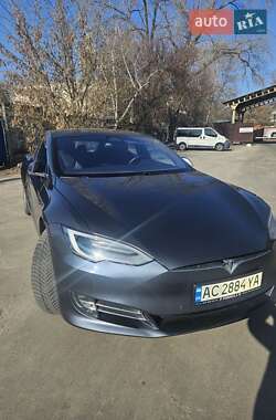 Лифтбек Tesla Model S 2020 в 