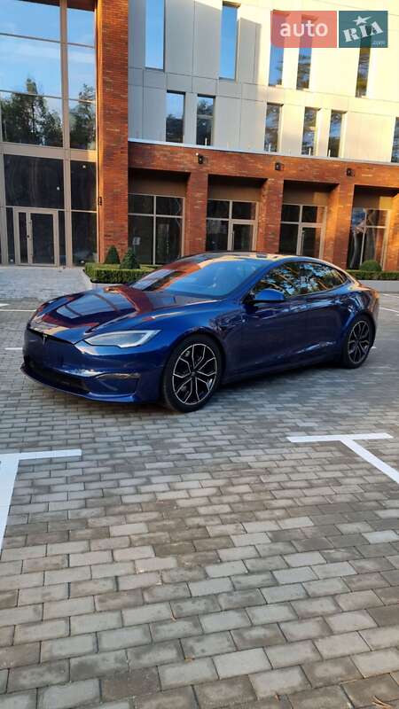 Лифтбек Tesla Model S 2021 в Киеве фото 3 Лифтбек Tesla Model S 2021 в Киеве