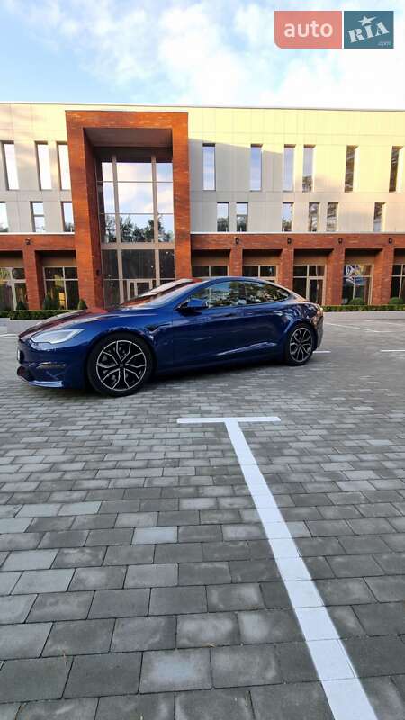 Лифтбек Tesla Model S 2021 в Киеве фото 11 Лифтбек Tesla Model S 2021 в Киеве