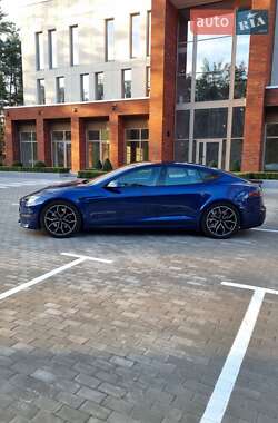 Лифтбек Tesla Model S 2021 в Киеве фото 4 Лифтбек Tesla Model S 2021 в Киеве