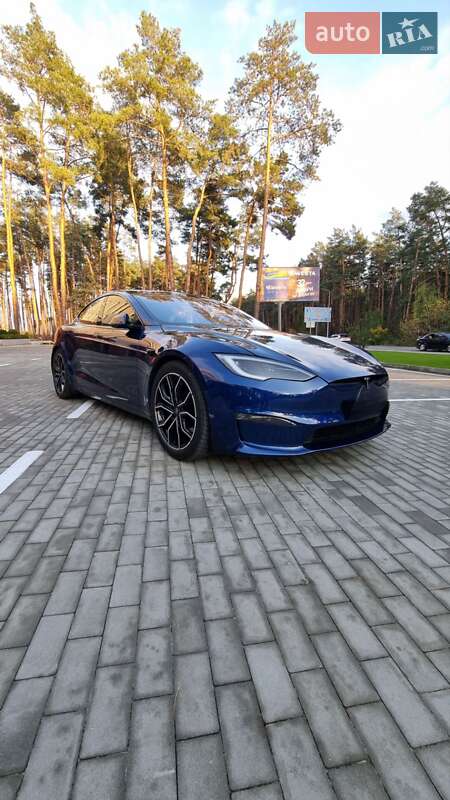 Лифтбек Tesla Model S 2021 в Киеве фото 18 Лифтбек Tesla Model S 2021 в Киеве